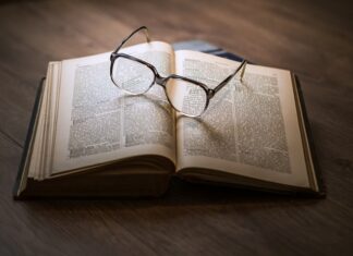 Czy rodzic powinien pomagać dziecku w nauce? Czy rodzic powinien pomagać dziecku w nauce?